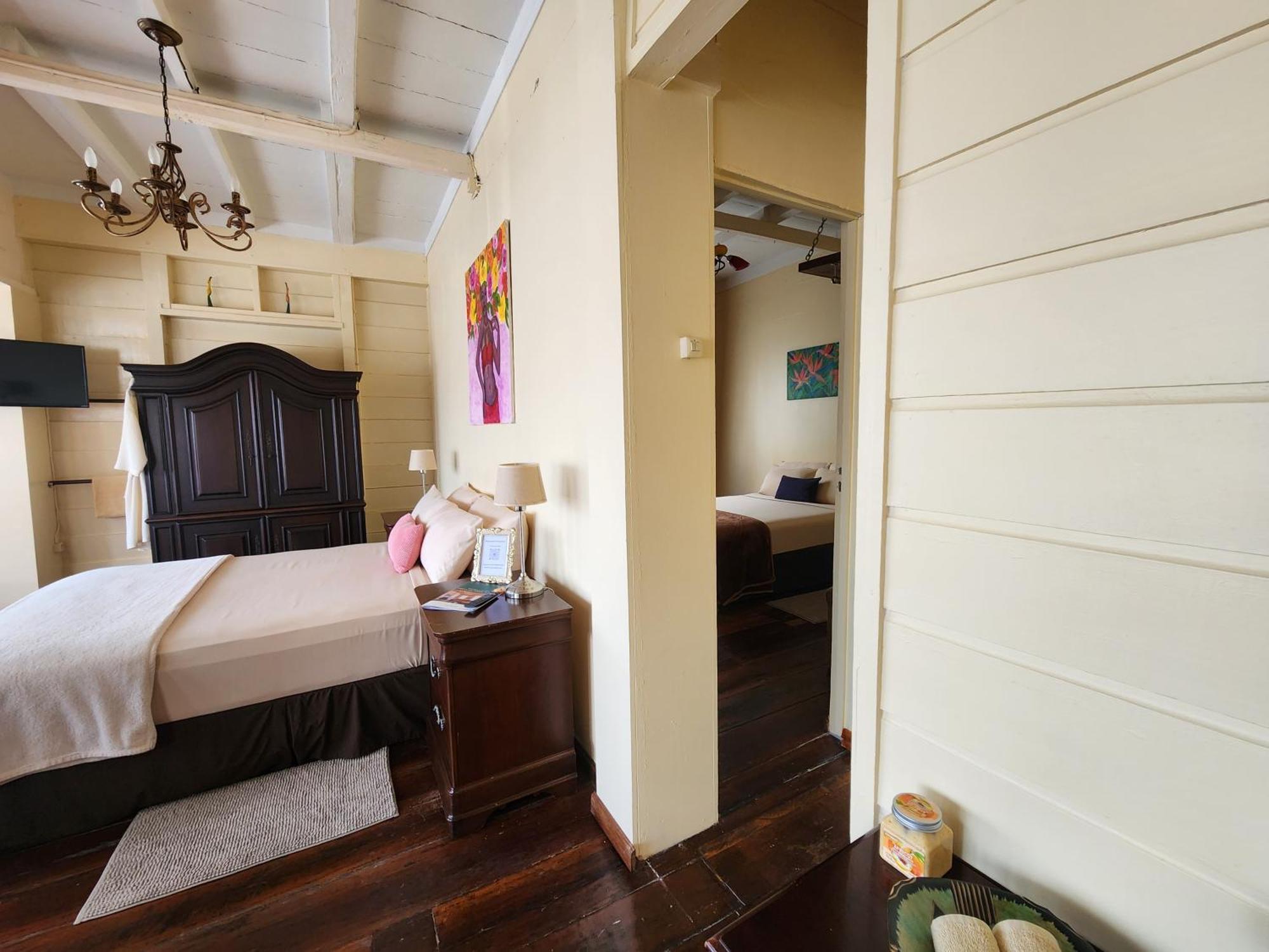 Prins Hendrik Suites Paramaribo Luaran gambar
